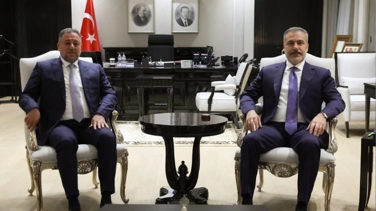 Dışişleri Bakanı Fidan, Irak Egemenlik Partisi lideri Hançer'i kabul etti